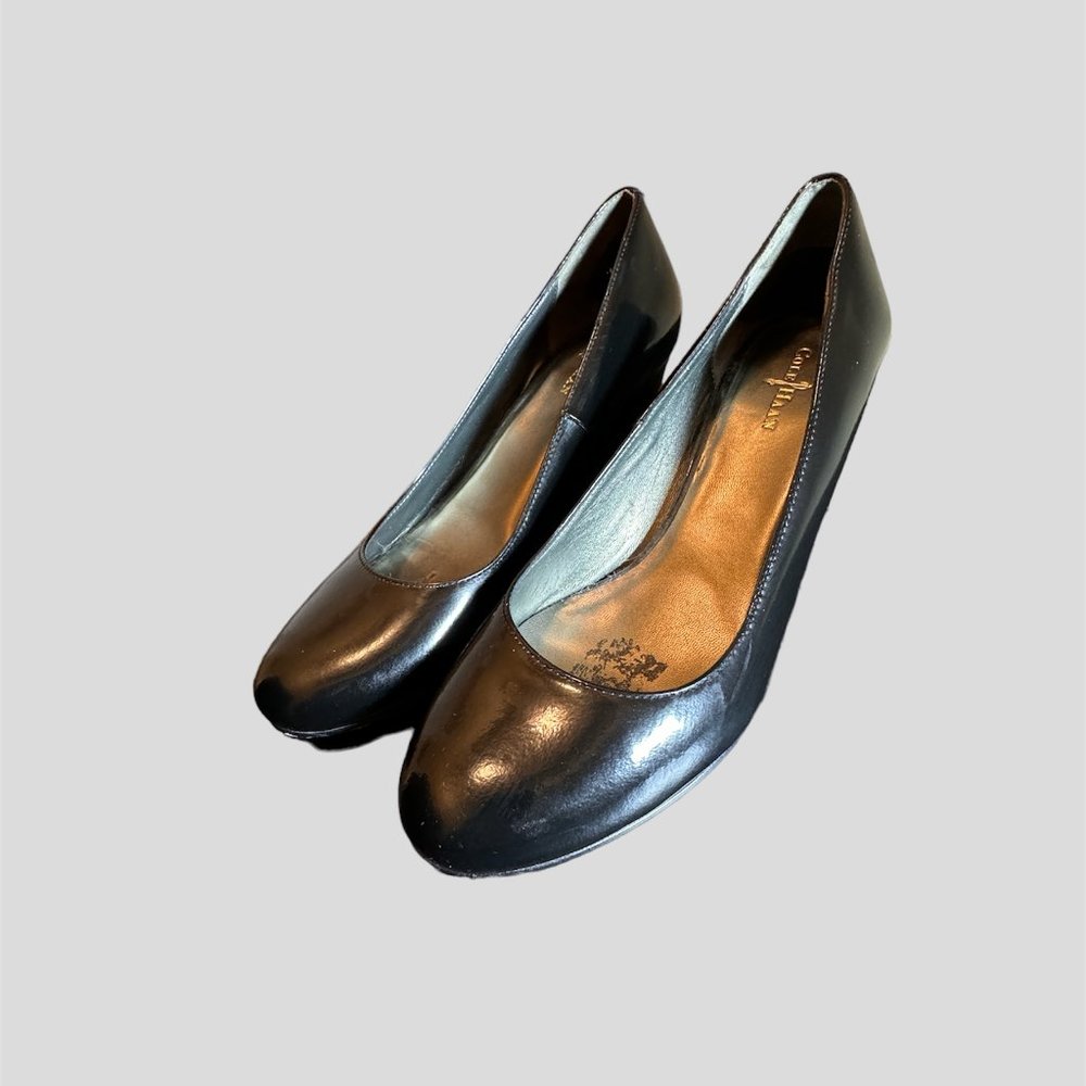 Cole Haan size 8 black wedge patent leatehr shoes